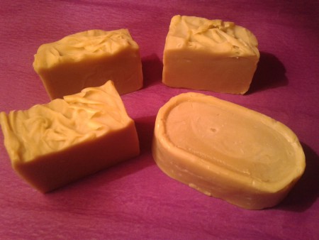 Jabón de arcilla verde y cedro